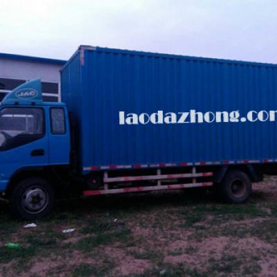 東明社區大貨車3噸黃牌6米8的廂式貨車